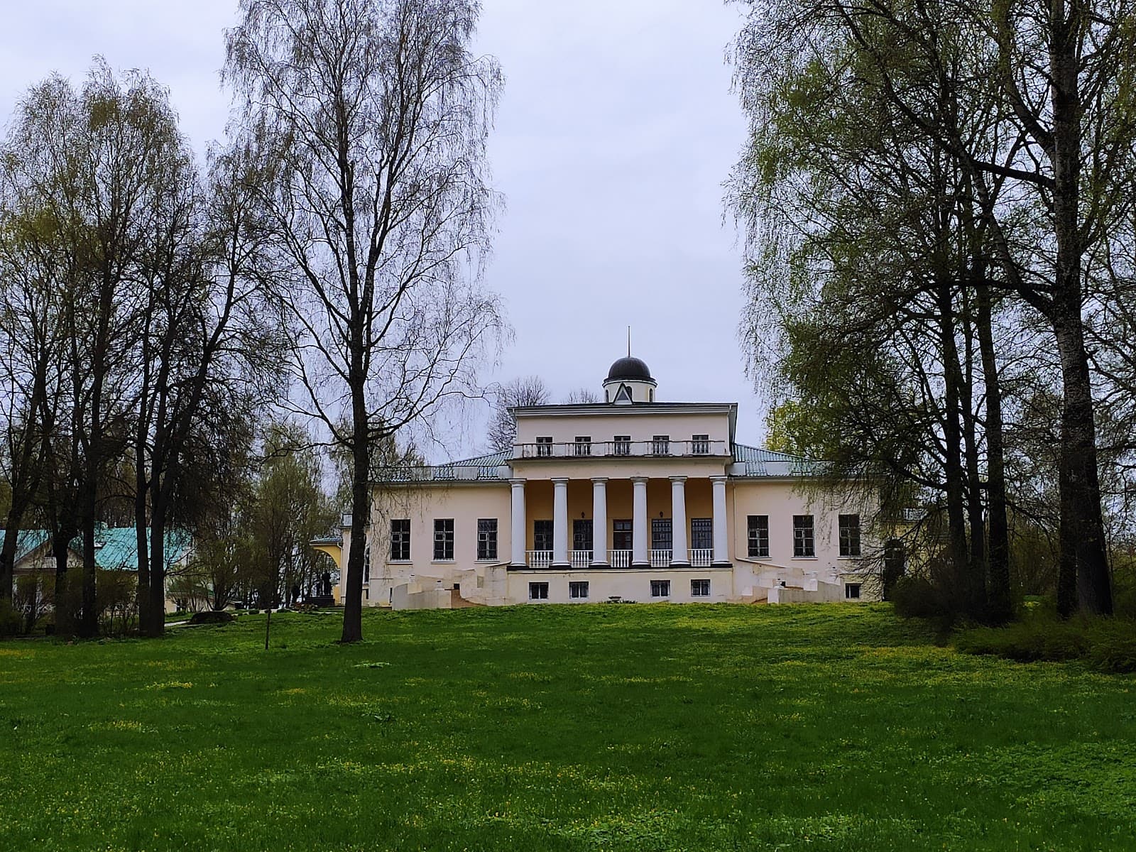 Ovstug โ Tyutchev Museum-Reserve - Image 1