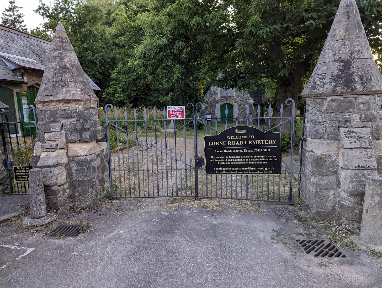 Historic Brentwood Walk