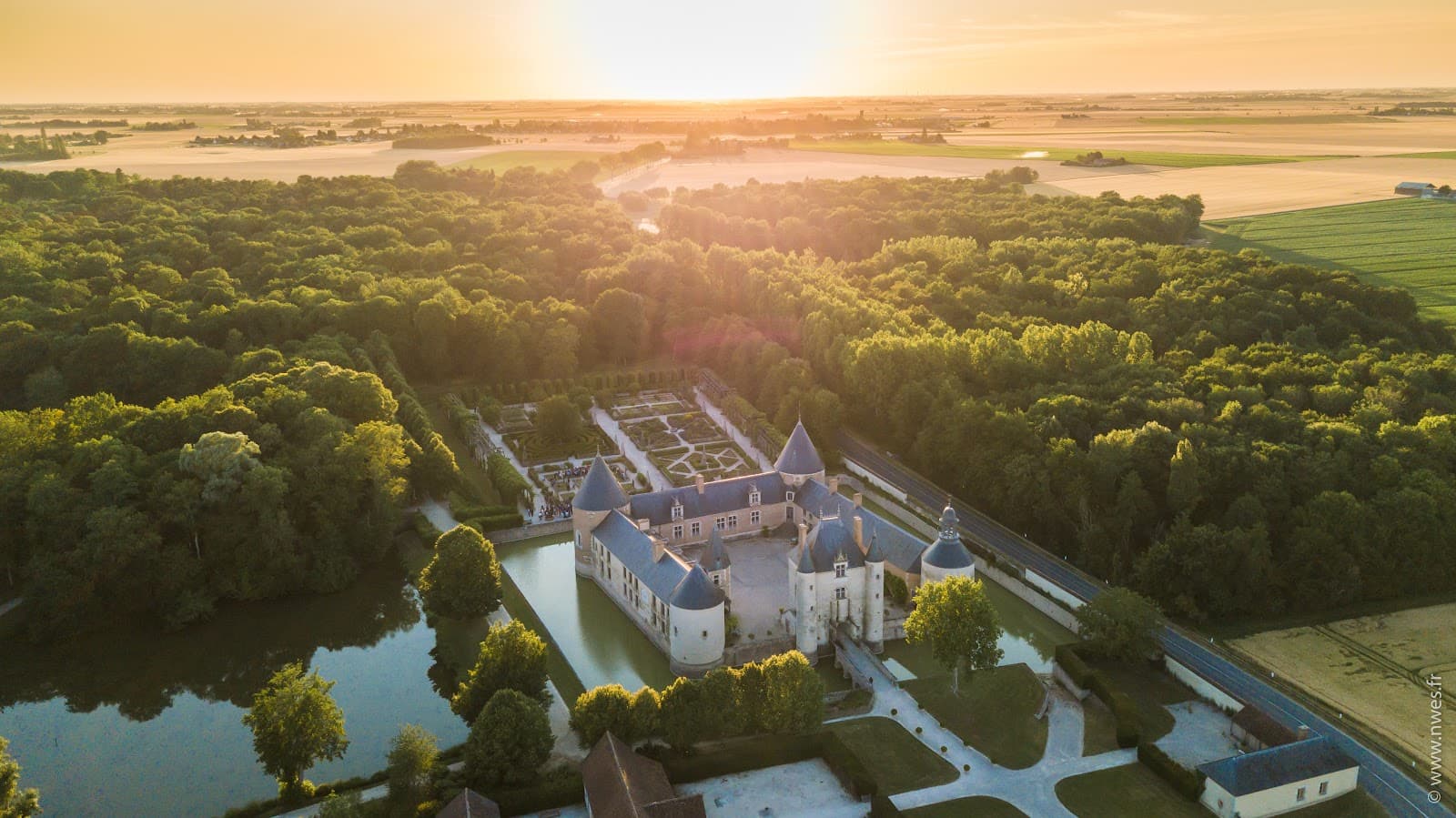 Château de Chamerolles - Image 1