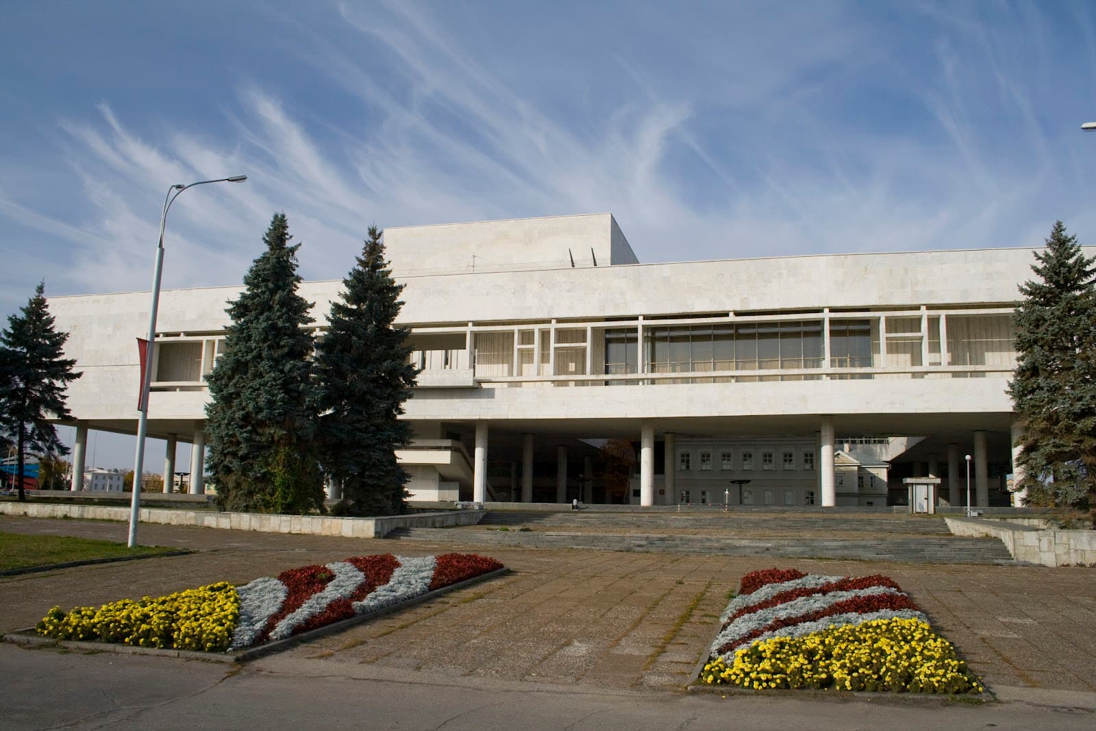 Lenin Monument - Image 1
