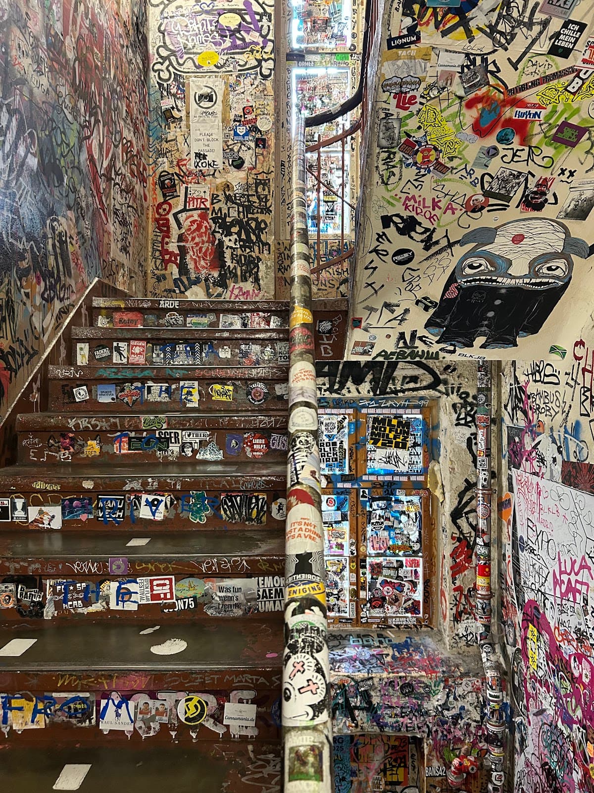 Neurotitan Shop & Gallery - Image 1