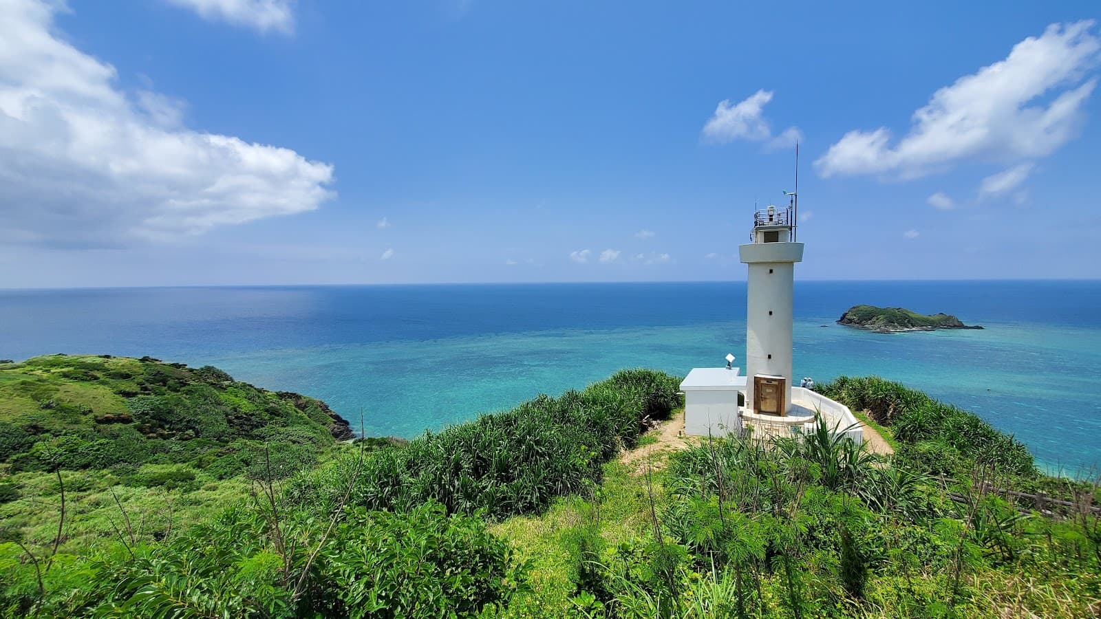Hirakubozaki Lighthouse - Image 1