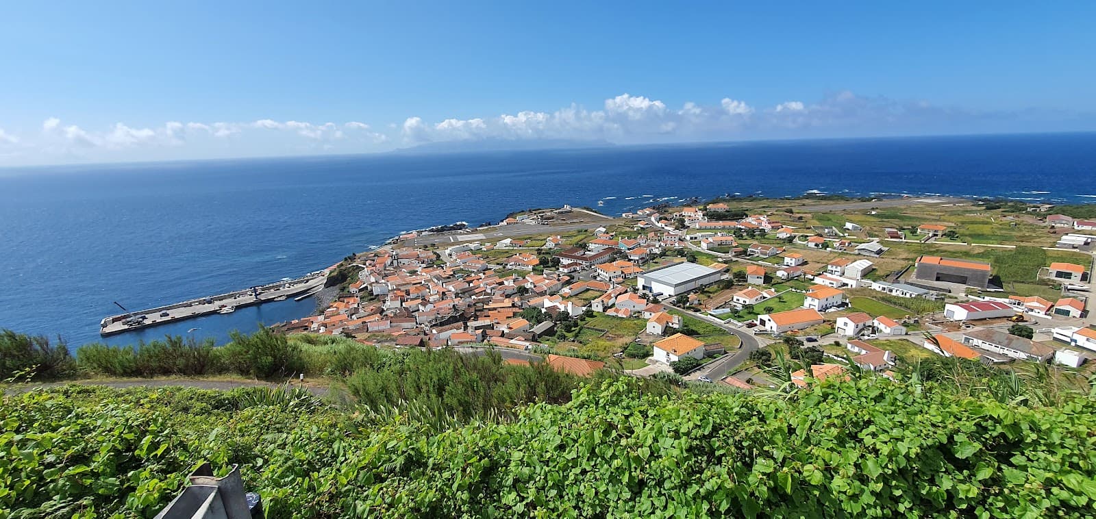 Vila do Corvo - Image 1