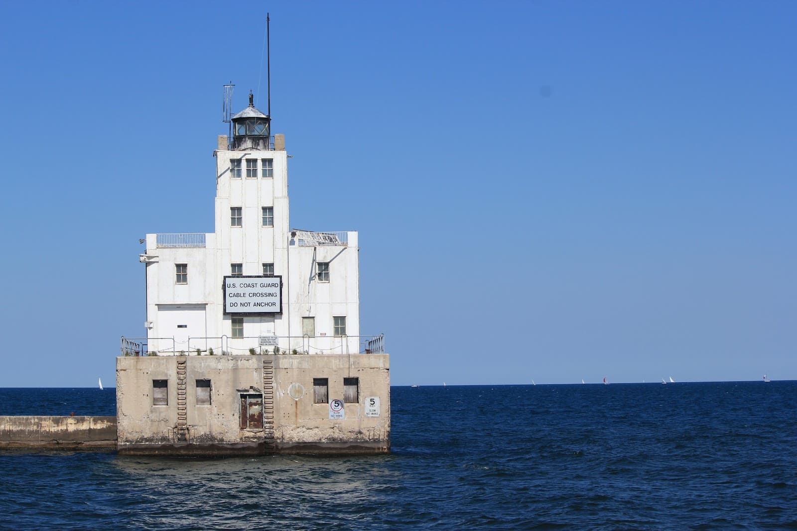 Milwaukee Breakwater Light - Image 1