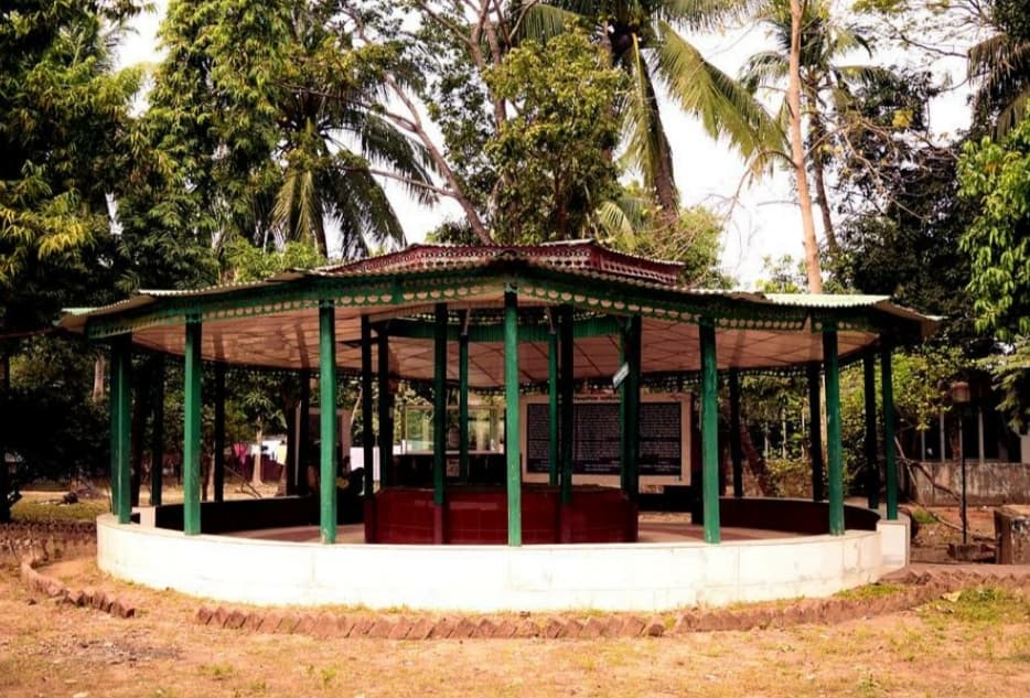 Mathin's Well (Teknaf) - Image 1