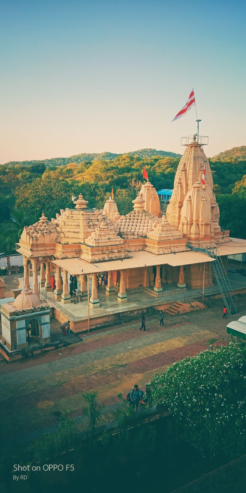 Tulsishyam Hot Springs and Temple - Image 1