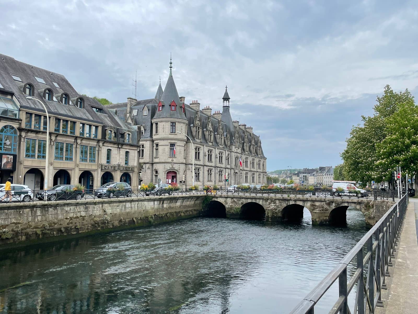 Artisan Boutiques and Ceramic Shops