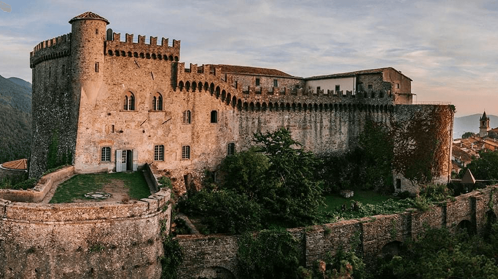 Malaspina Castle (Massa) - Image 1