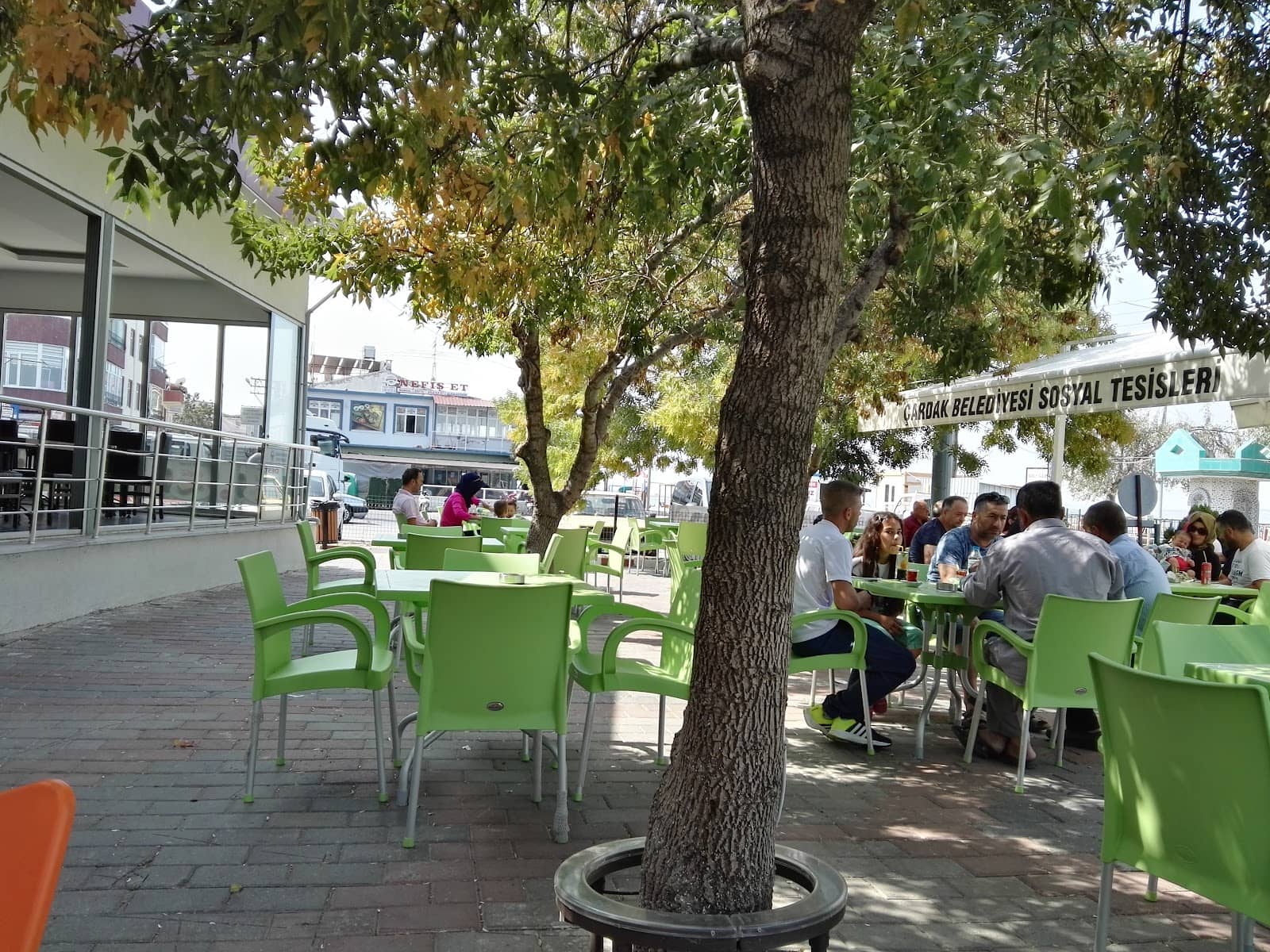 Clean and Welcoming Ambiance