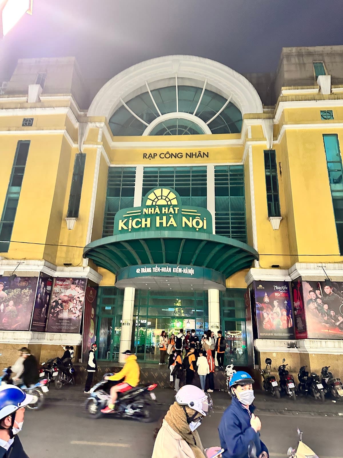 Hanoi Art Market - Image 1