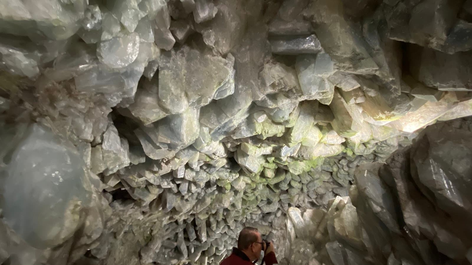 Crystal Cave - Image 1