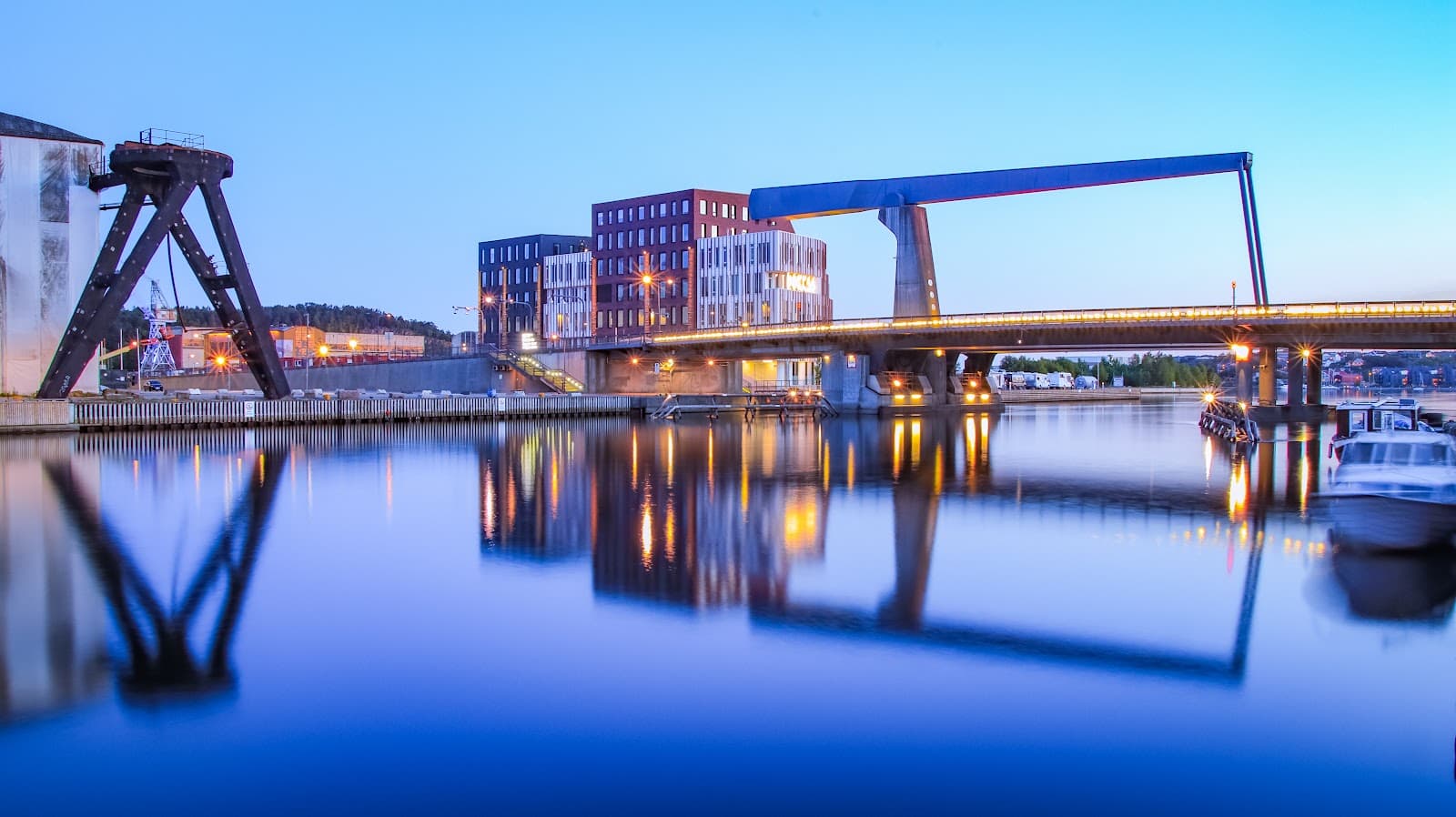 Værstebrua Footbridge - Image 1