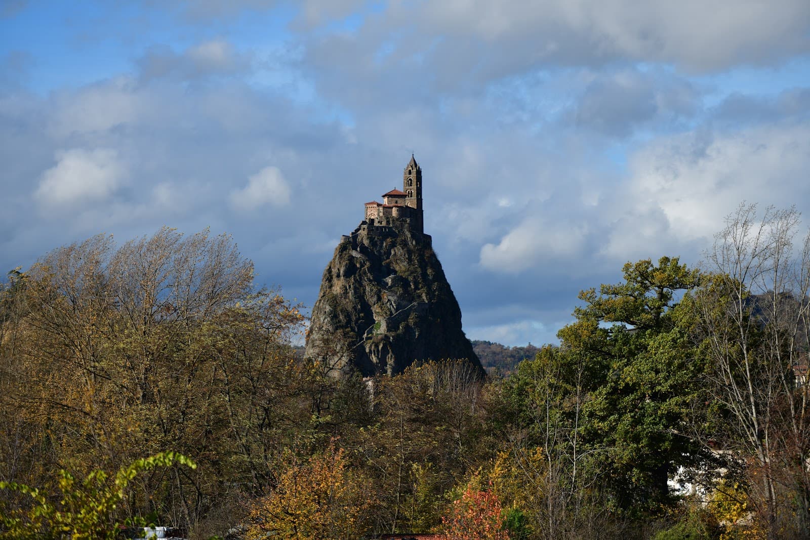 Aiguilhe quarter - Image 1