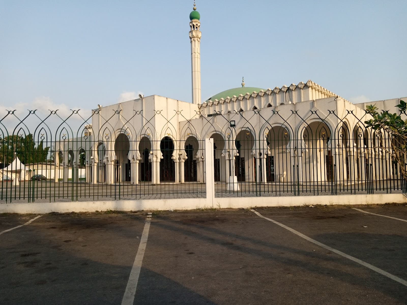 Grande Mosquée de la Riviera - Image 1
