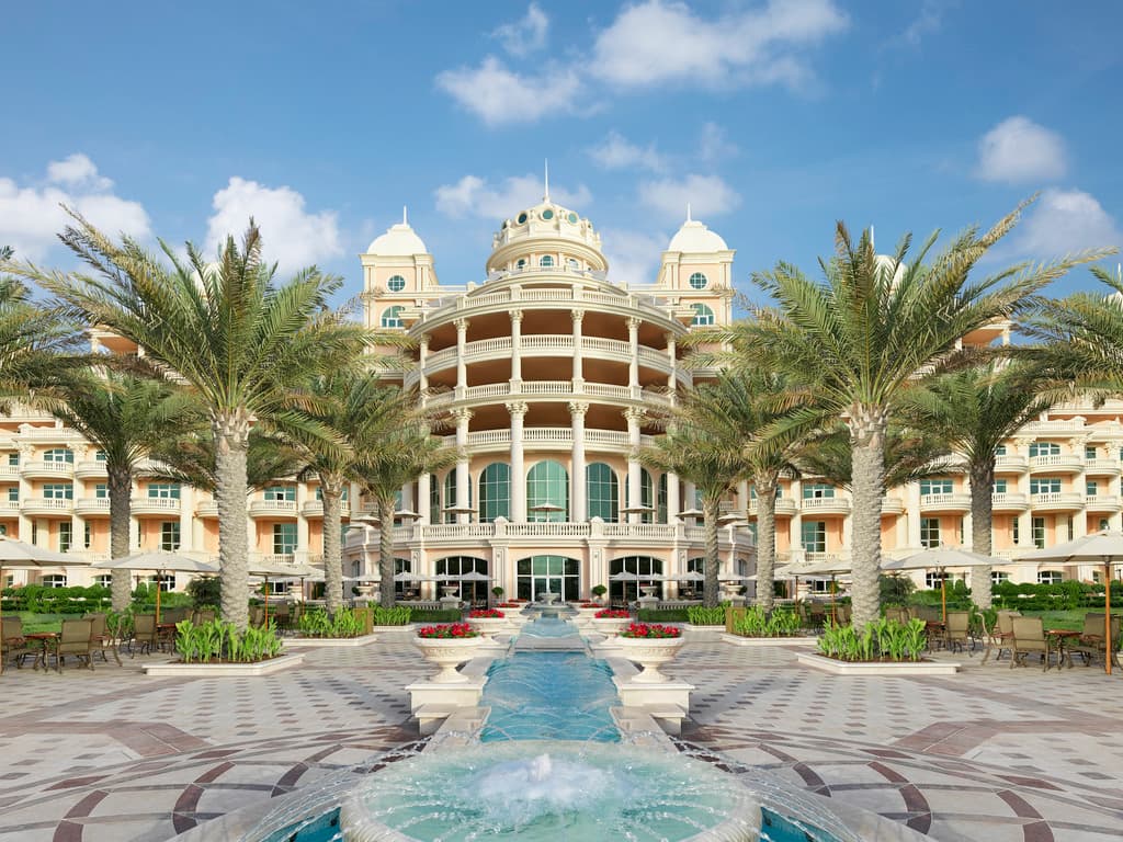 Raffles The Palm Dubai Beach - Image 1