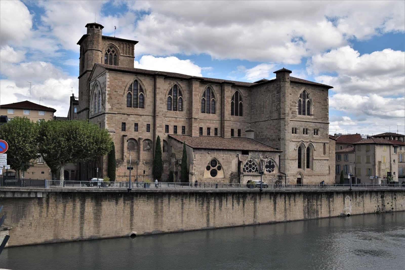 Collégiale Saint-Barnard (Romans) - Image 1