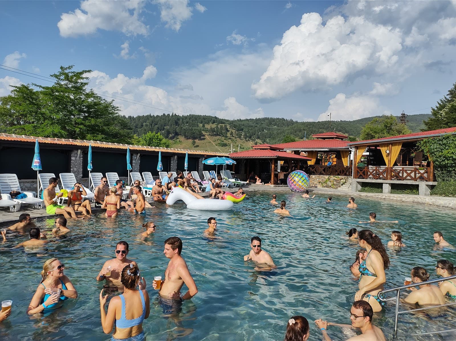 Banya Mineral Baths - Image 1