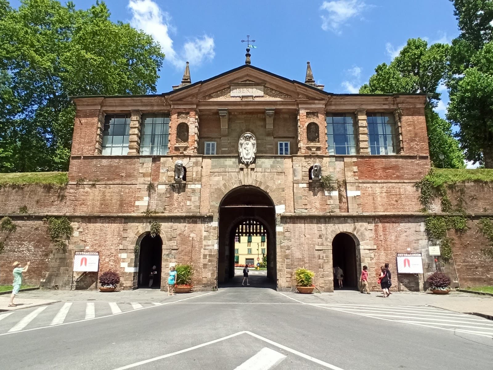 Porta San Pietro - Image 1