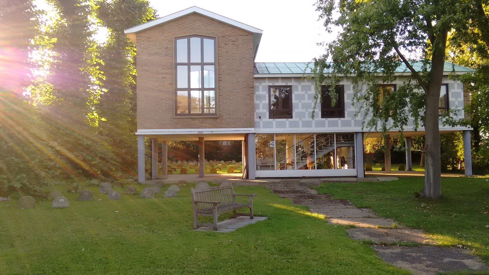 Friends Meeting House, Hitchin - Image 1