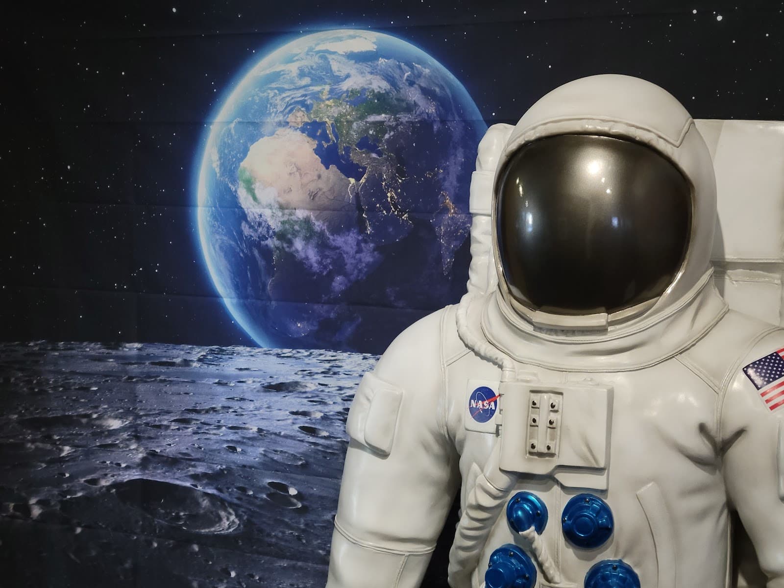 Marian Blakemore Planetarium - Image 1