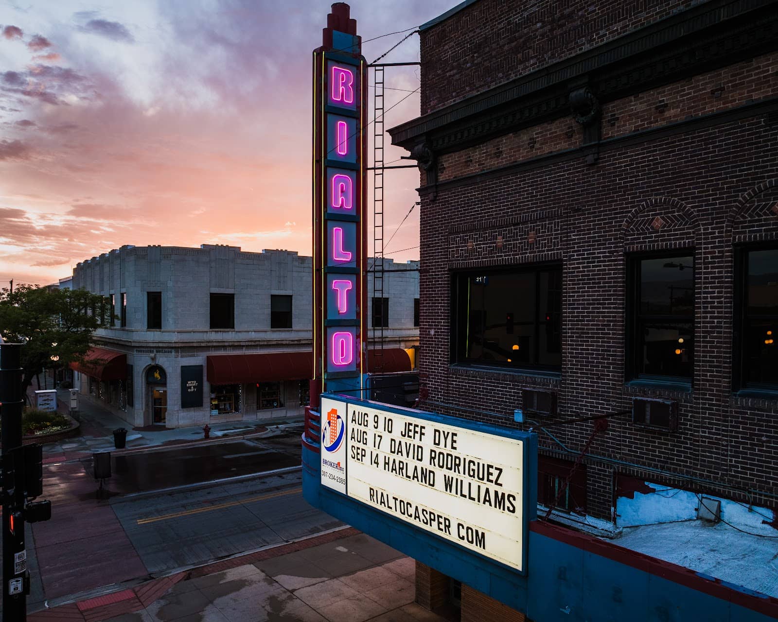 Special Screenings & Events