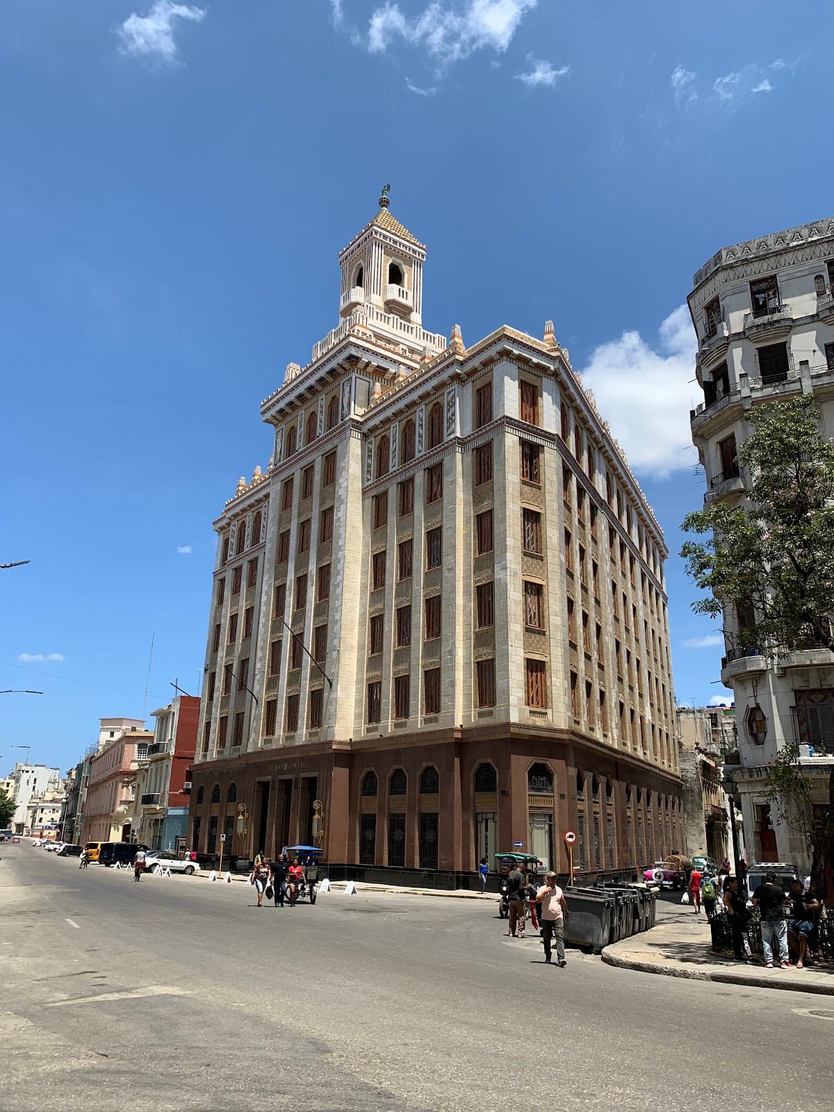 Bacardi Building - Image 1