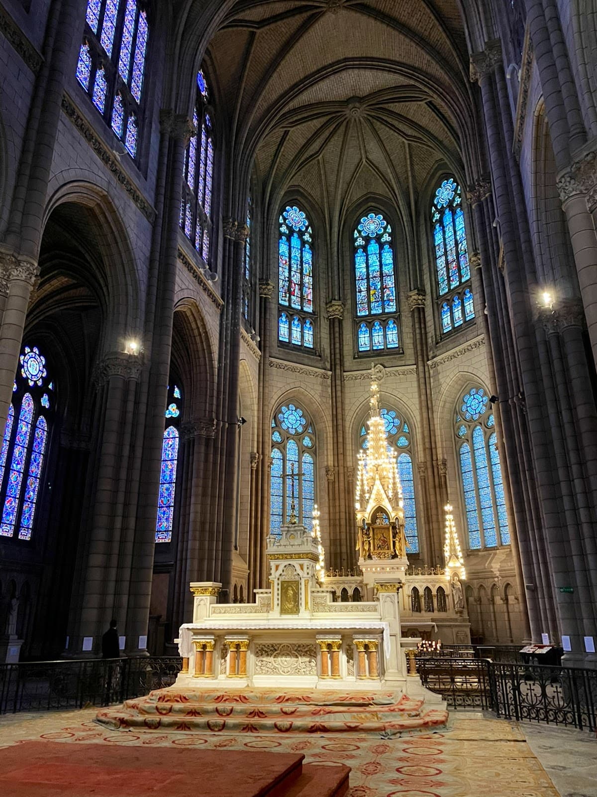 Basilique Notre-Dame-de-Bonne-Nouvelle Saint-Aubin - Image 1