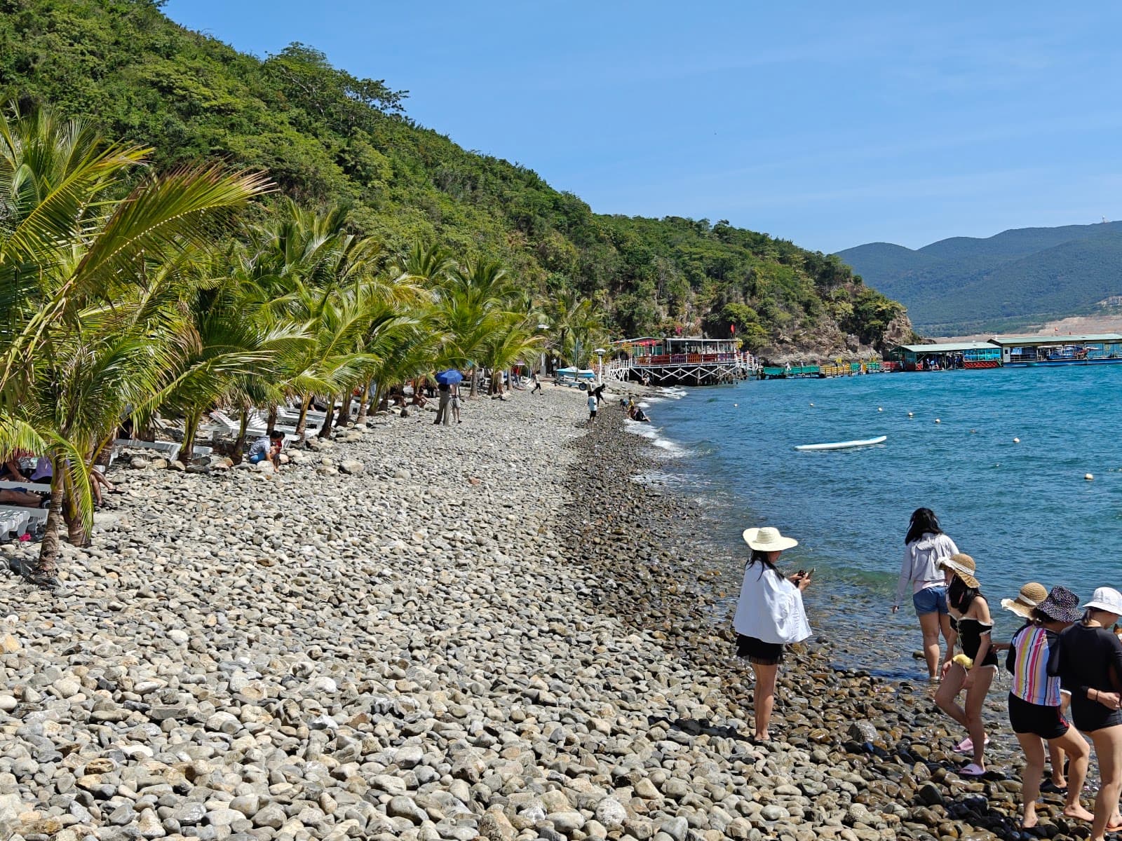 Bai Tranh Beach - Image 1