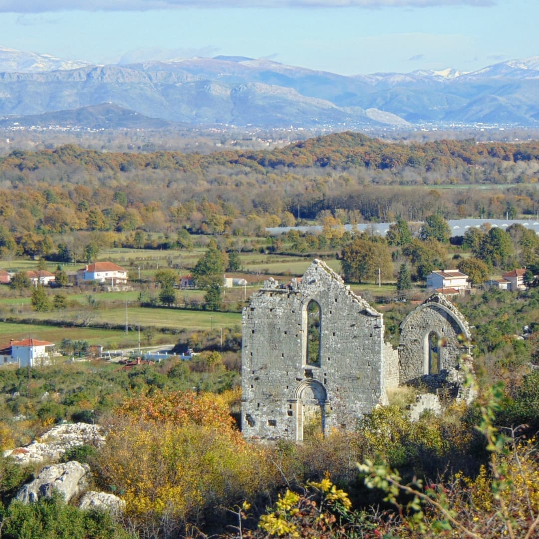 Svač (Šas) Ruins - Image 1