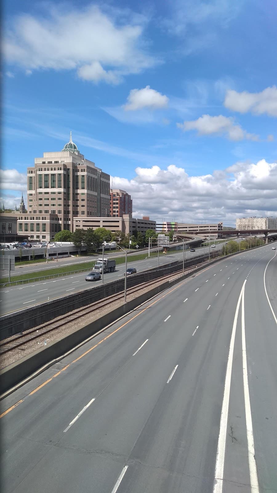 Hudson River Way - Image 1