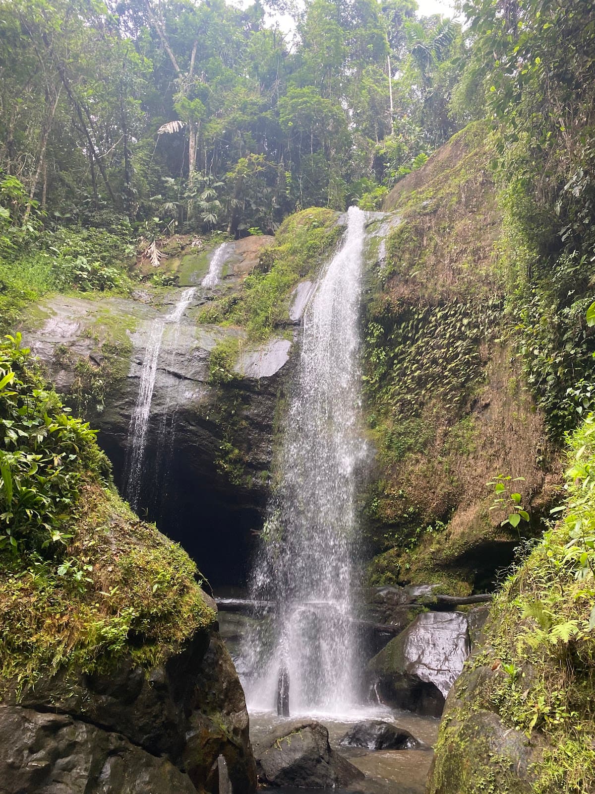 Volio Waterfall - Image 1