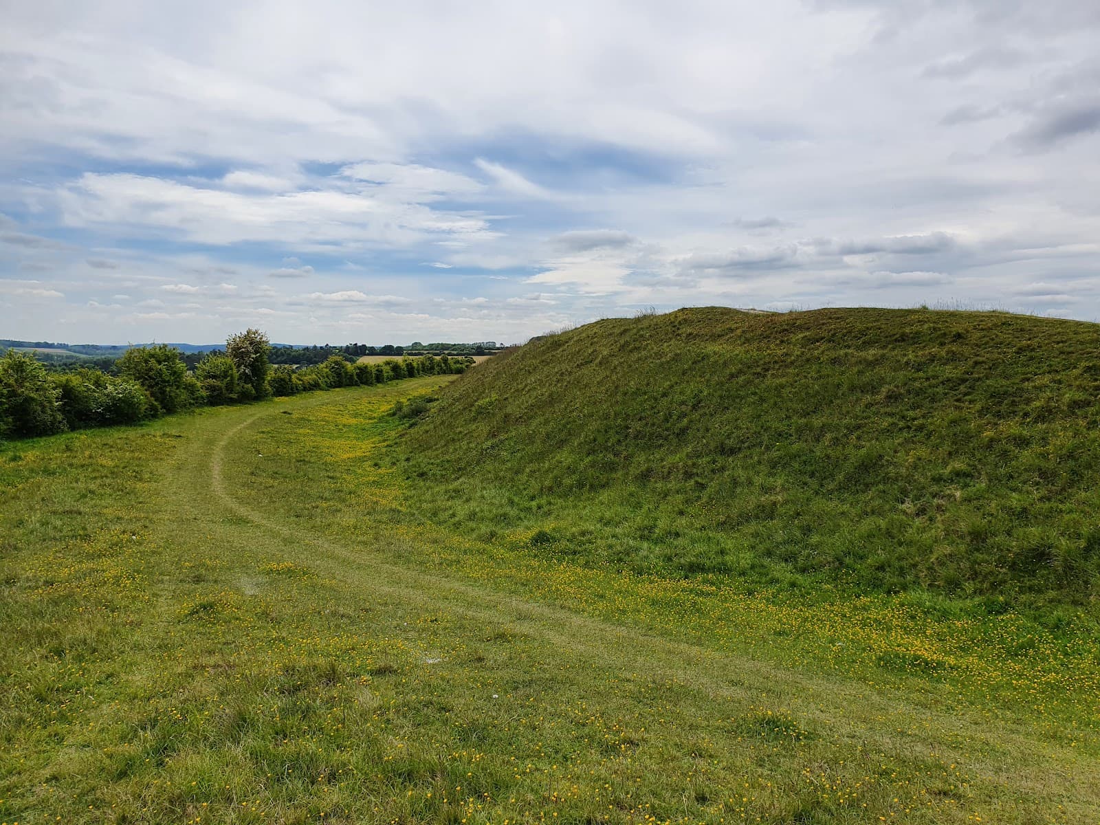 Figsbury Ring - Image 1