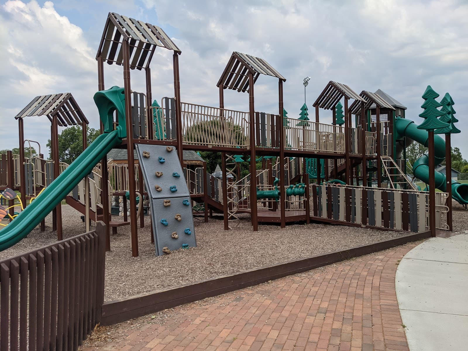 Island Park Footbridge - Image 1