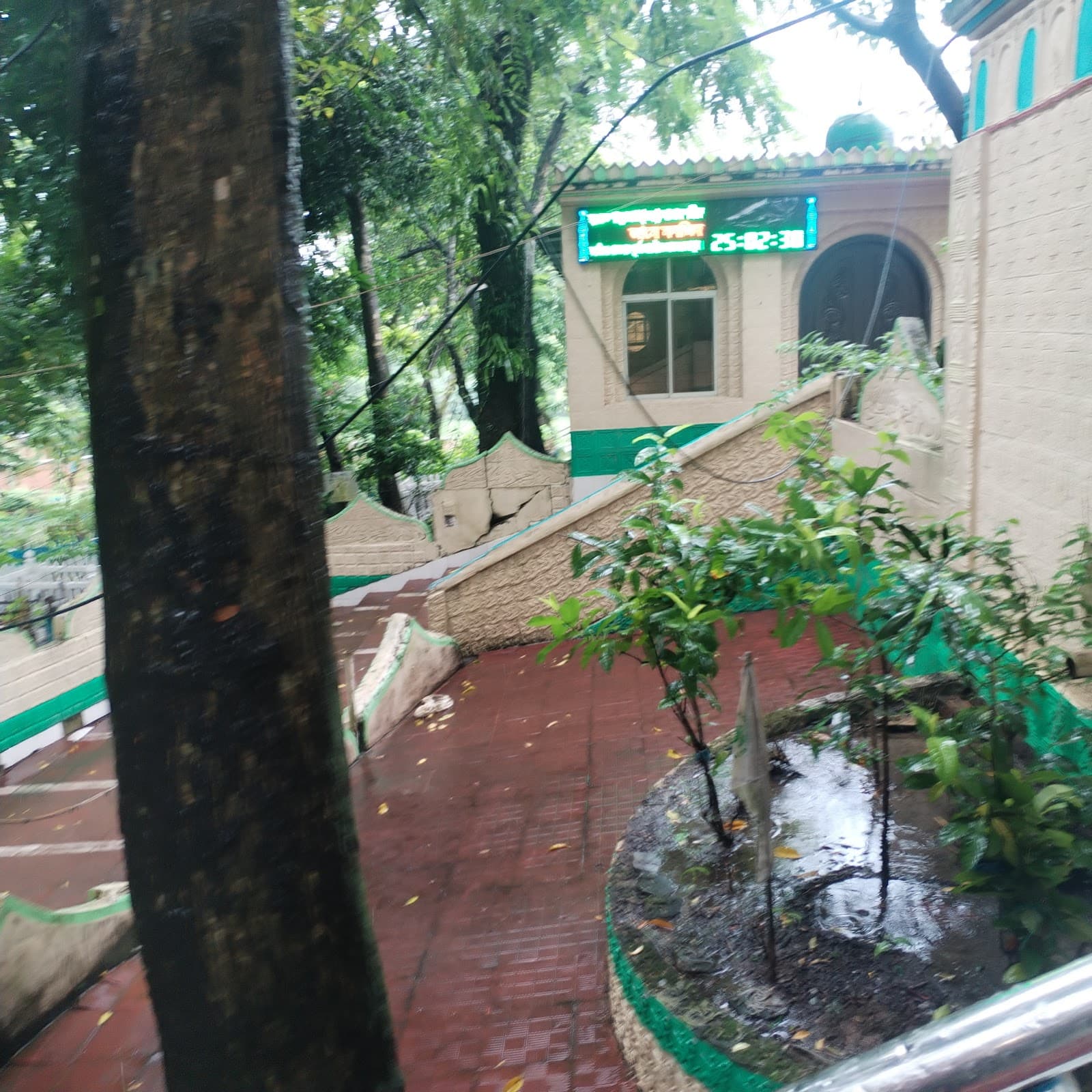 Hazrat Shah Paran Mazar - Image 1