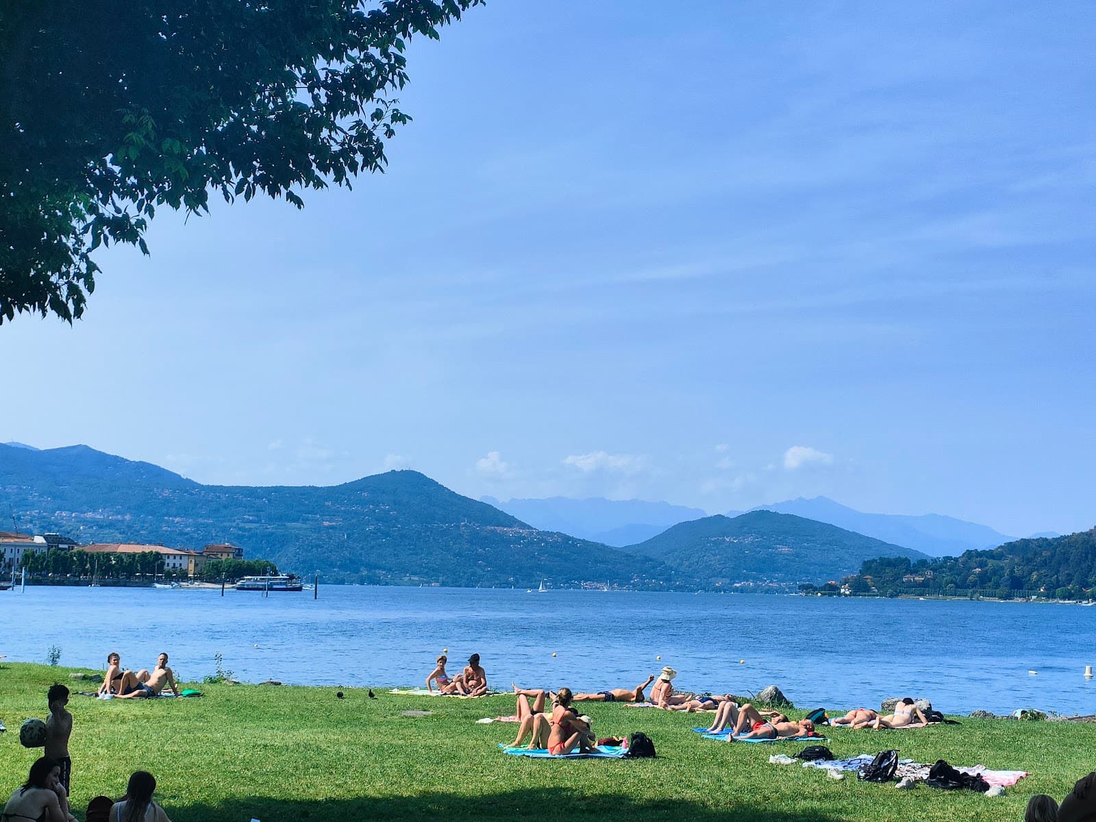 Lido di Arona - Image 1