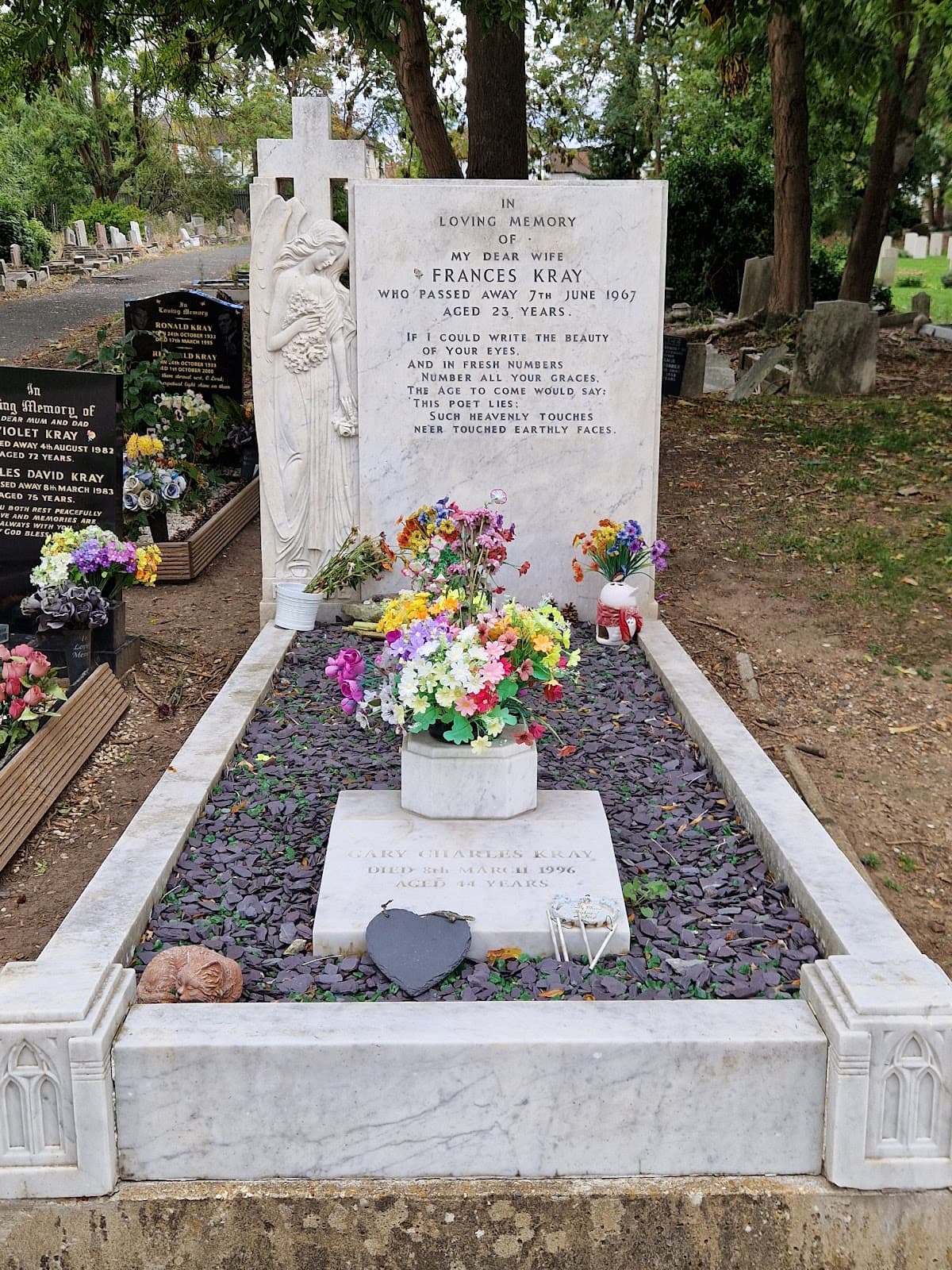 Chingford Mount Cemetery - Image 1