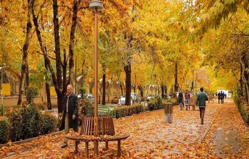 Chaharbagh Abbasi Avenue - Image 1