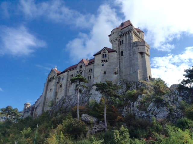 Burg Liechtenstein Maria Enzersdorf - Image 1