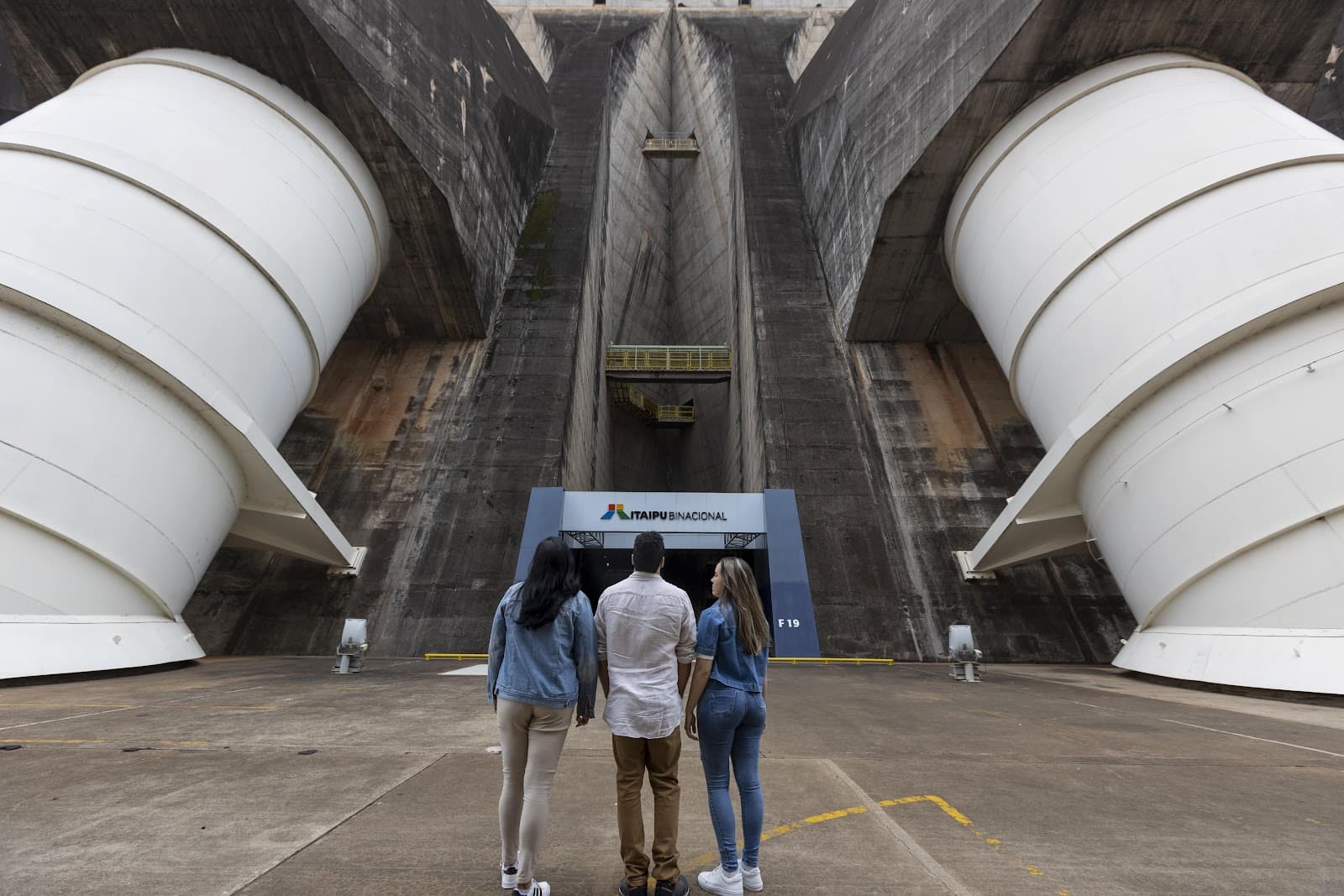 Itaipu Dam Special Circuit Tour - Image 1