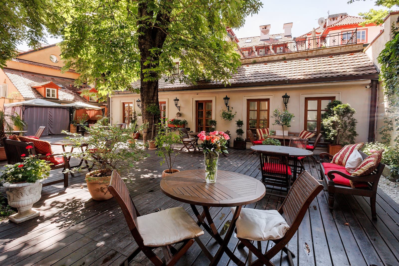 Alchymist Hotel - Image 1