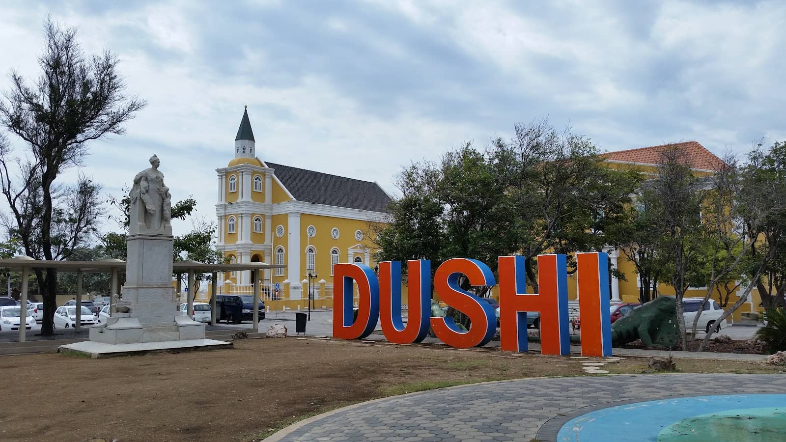 Punda & Otrobanda Districts