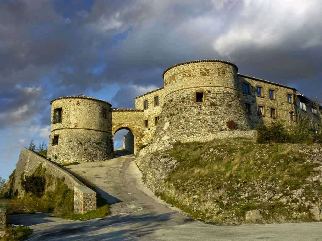 Rocca di Torriana (Scorticata) - Image 1