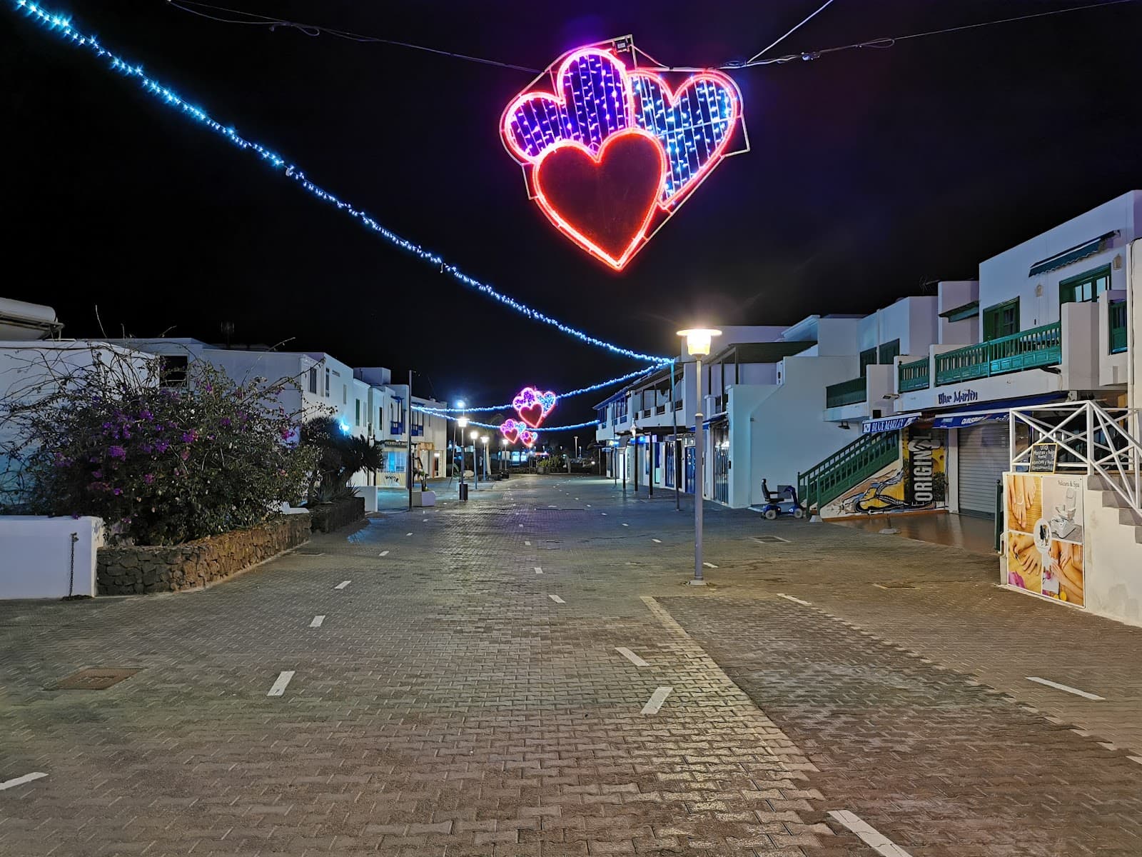 Calle Limones - Image 1