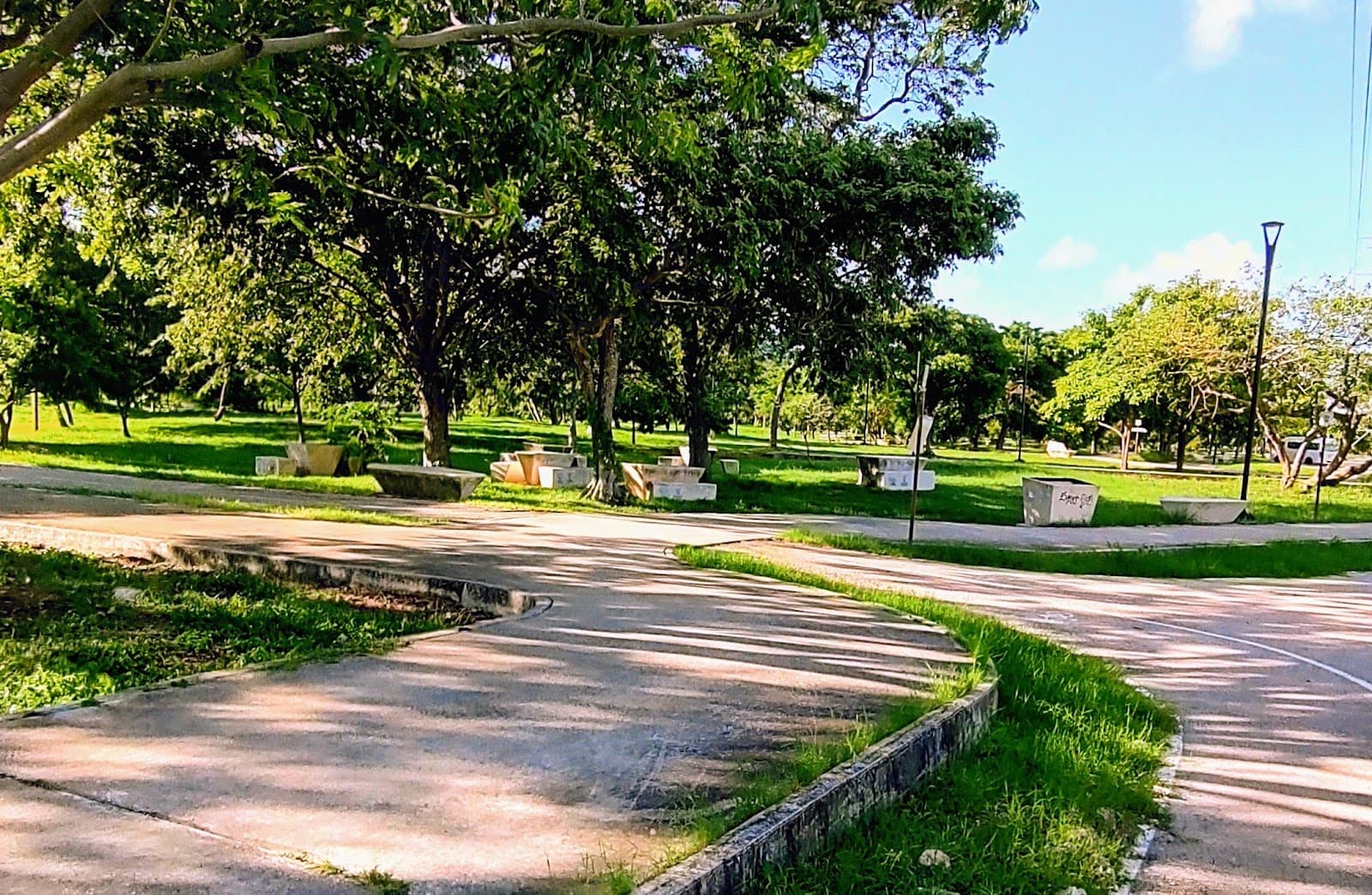 Paseo Verde Parque Lineal - Image 1