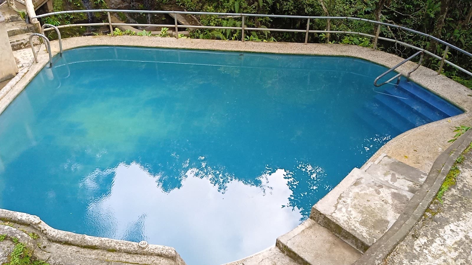 Seagull Mountain Resort Buda - Image 1