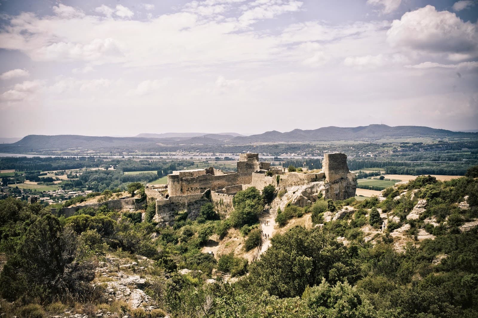 Mornas Castle - Image 1