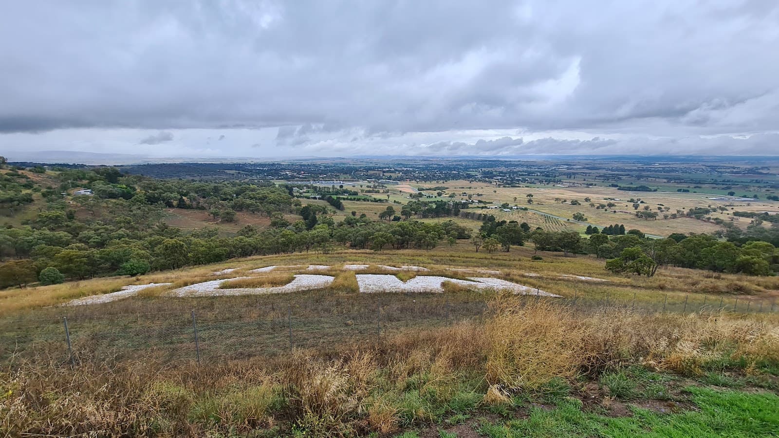 Mount Panorama / Wahluu - Image 1