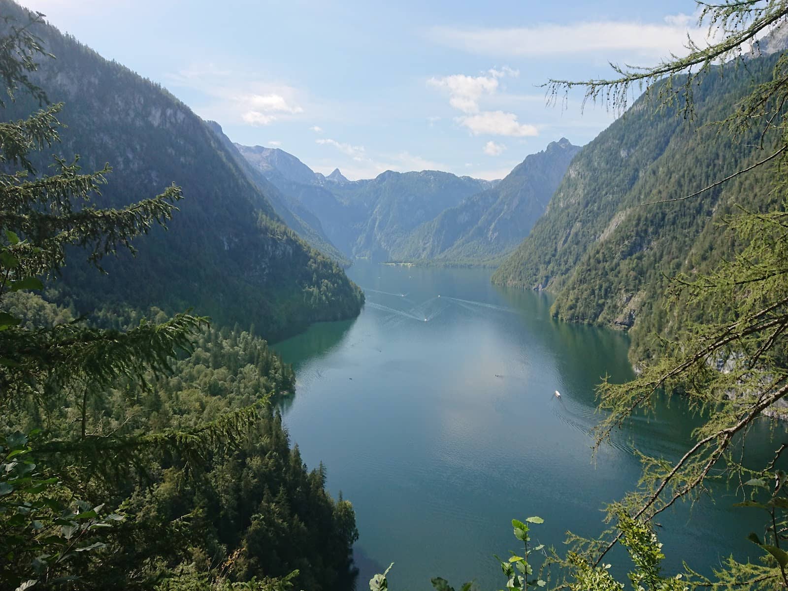 Serene Lakeside Scenery