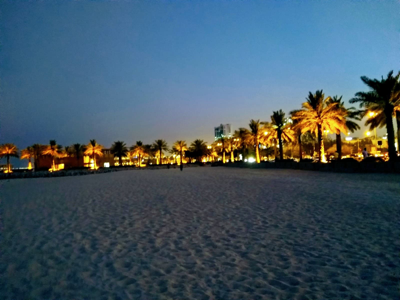 Fahaheel Sea Front - Image 1