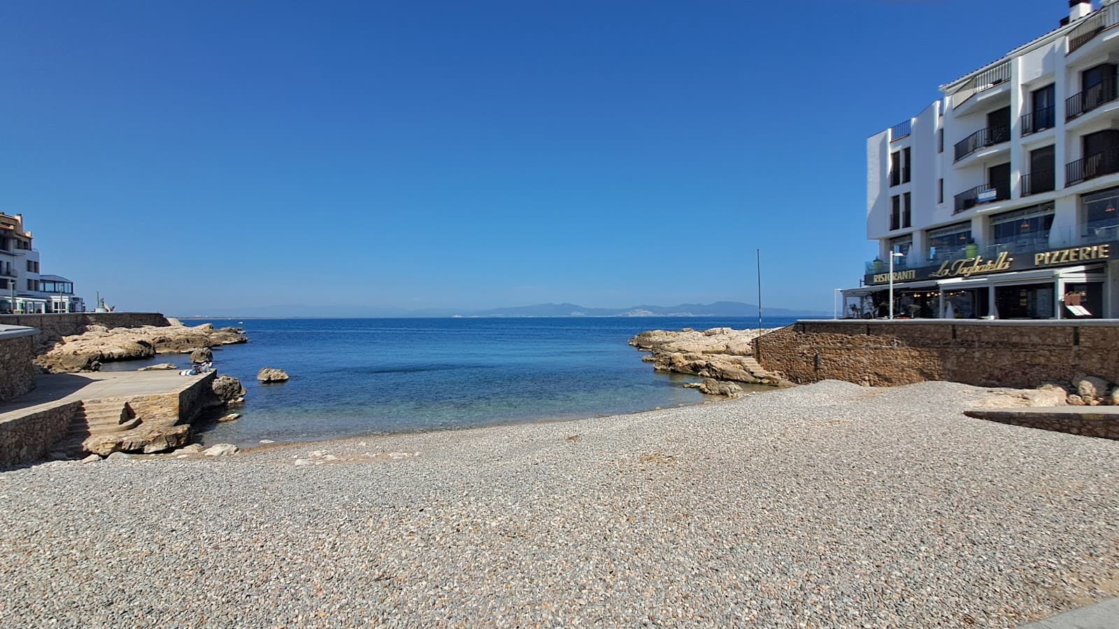 Platja Port d'en Perris L'Escala - Image 1